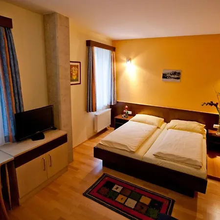 Gasthof Weisses Dach Murau