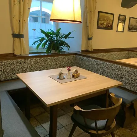 Gasthof Weisses Dach